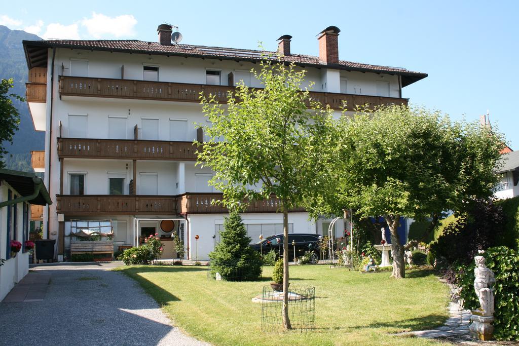 Hotel Garni Almenrausch Und Edelweiss Garmisch-Partenkirchen Eksteriør billede