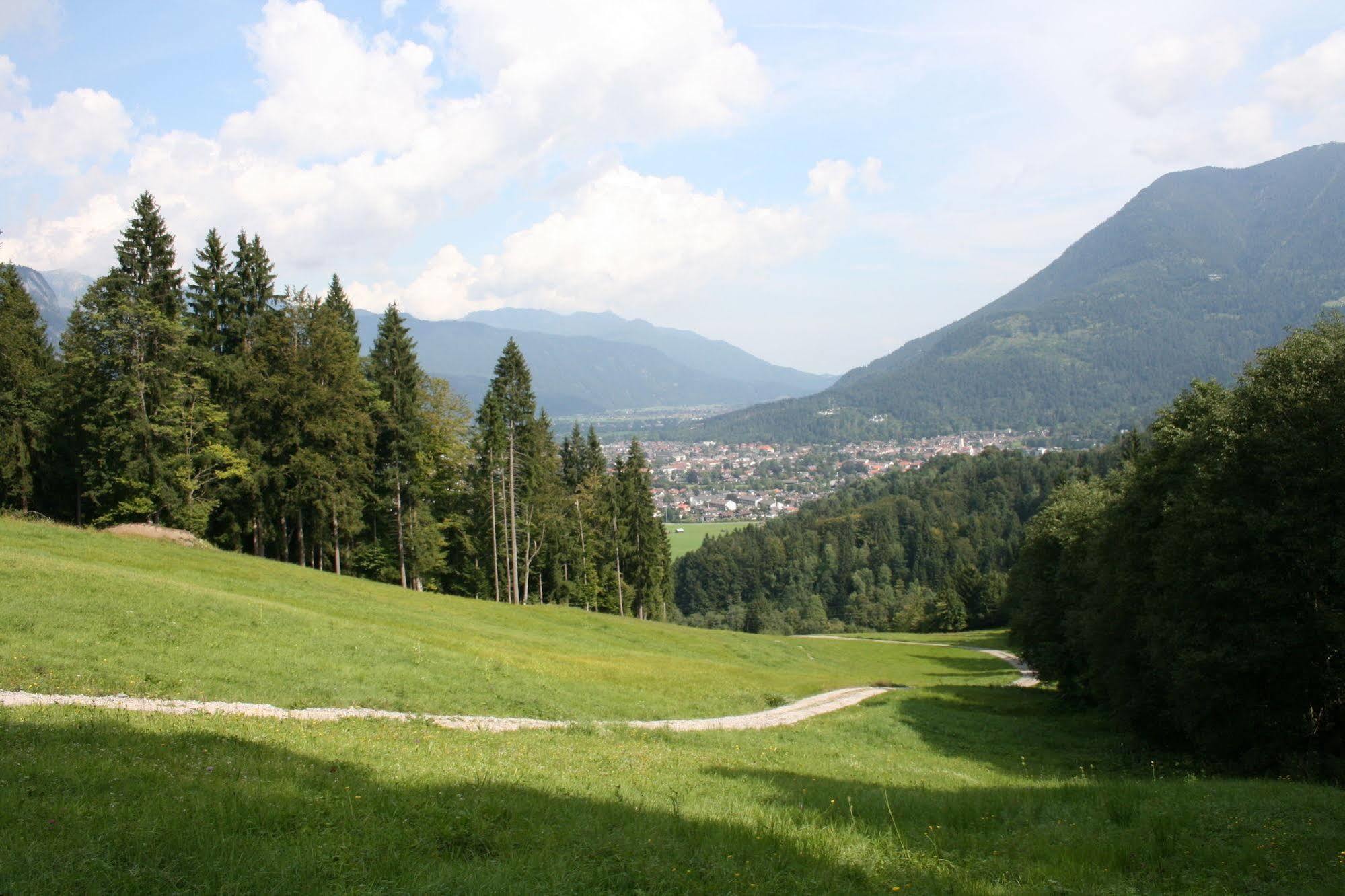 Hotel Garni Almenrausch Und Edelweiss Garmisch-Partenkirchen Eksteriør billede