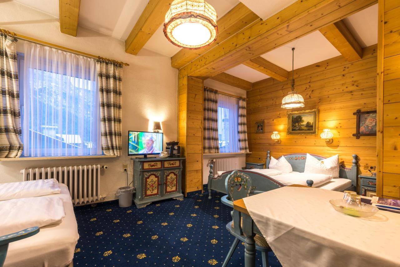 Hotel Garni Almenrausch Und Edelweiss Garmisch-Partenkirchen Eksteriør billede