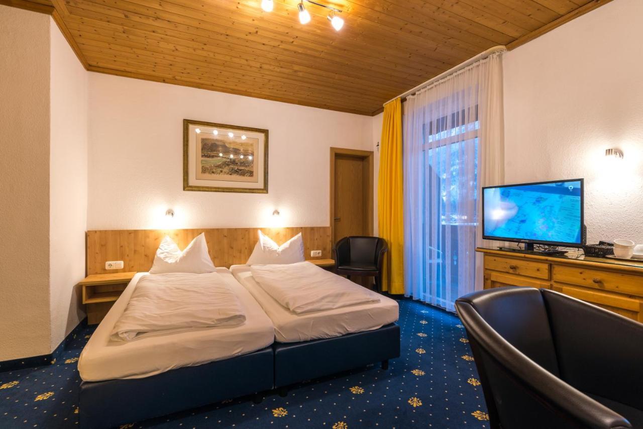 Hotel Garni Almenrausch Und Edelweiss Garmisch-Partenkirchen Eksteriør billede