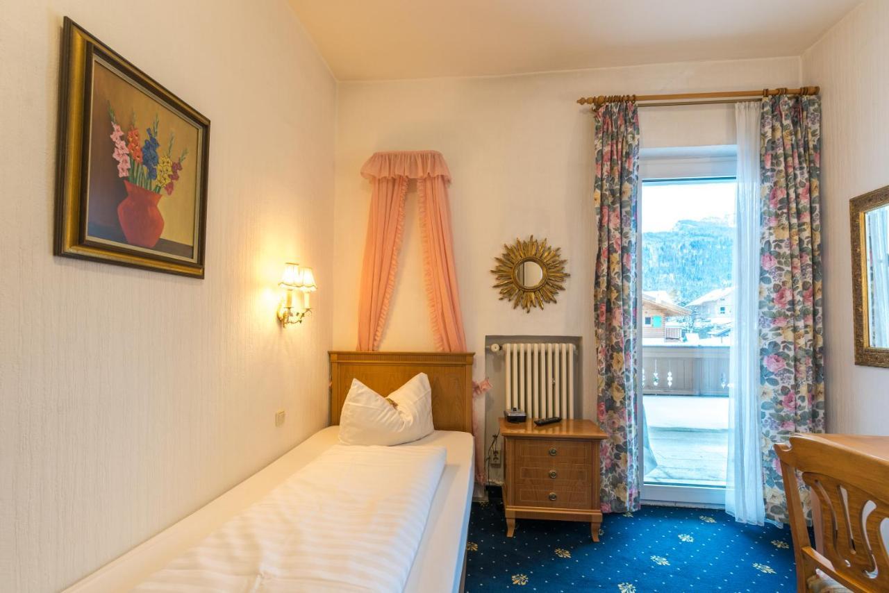 Hotel Garni Almenrausch Und Edelweiss Garmisch-Partenkirchen Eksteriør billede