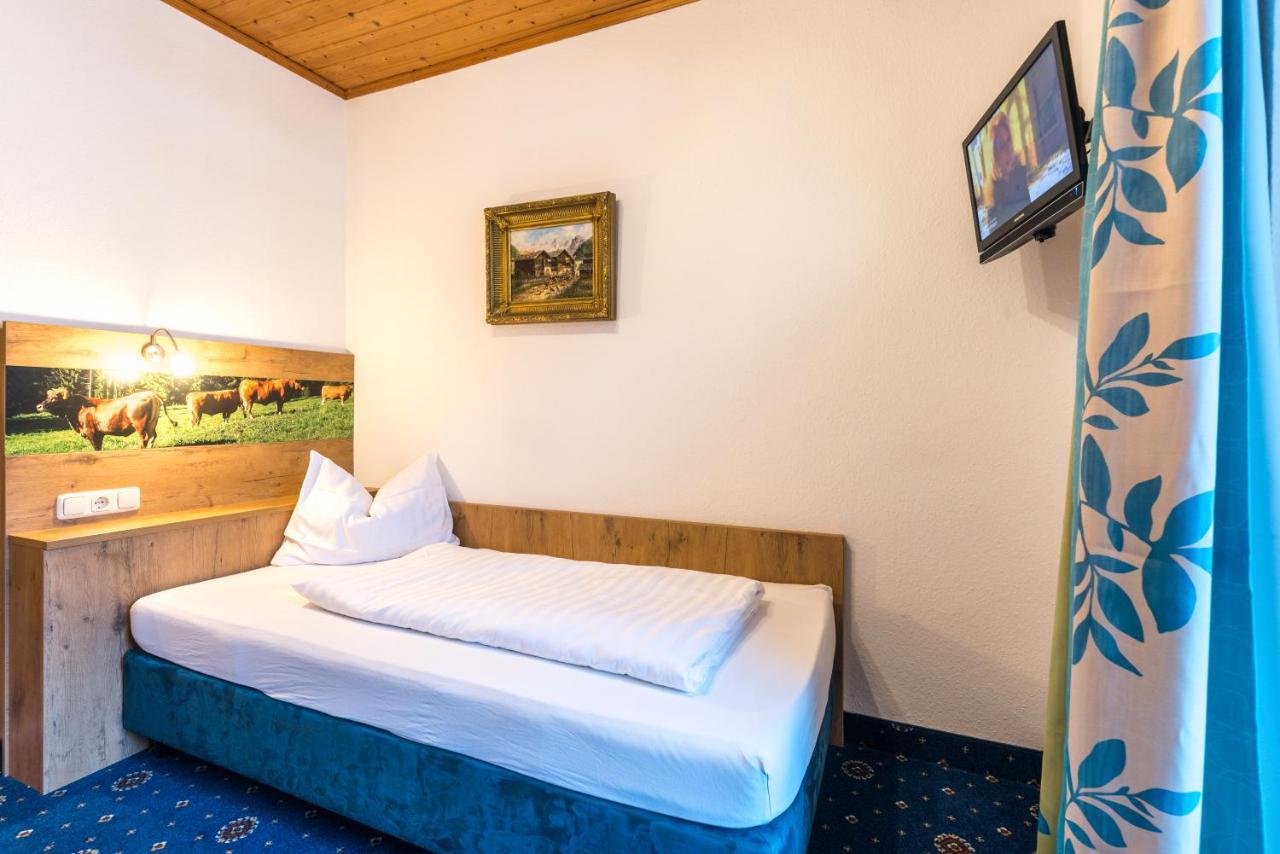 Hotel Garni Almenrausch Und Edelweiss Garmisch-Partenkirchen Eksteriør billede
