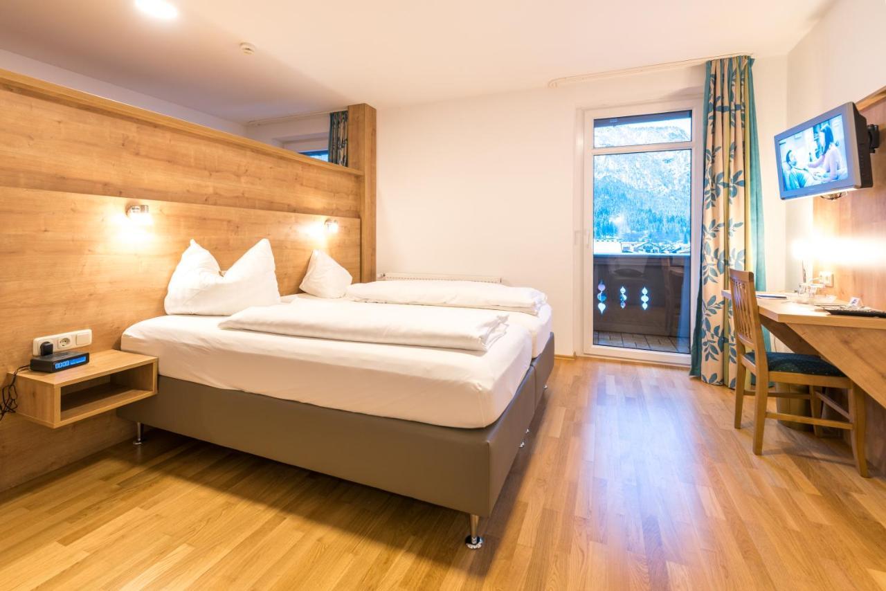 Hotel Garni Almenrausch Und Edelweiss Garmisch-Partenkirchen Eksteriør billede