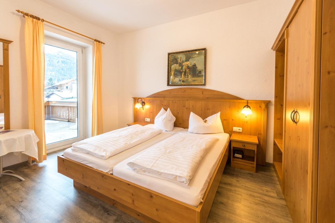 Hotel Garni Almenrausch Und Edelweiss Garmisch-Partenkirchen Eksteriør billede