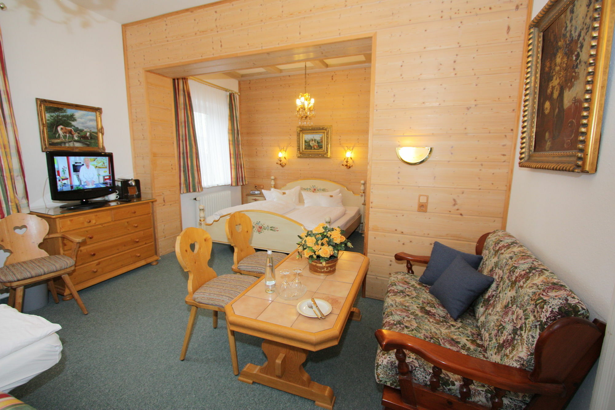 Hotel Garni Almenrausch Und Edelweiss Garmisch-Partenkirchen Eksteriør billede