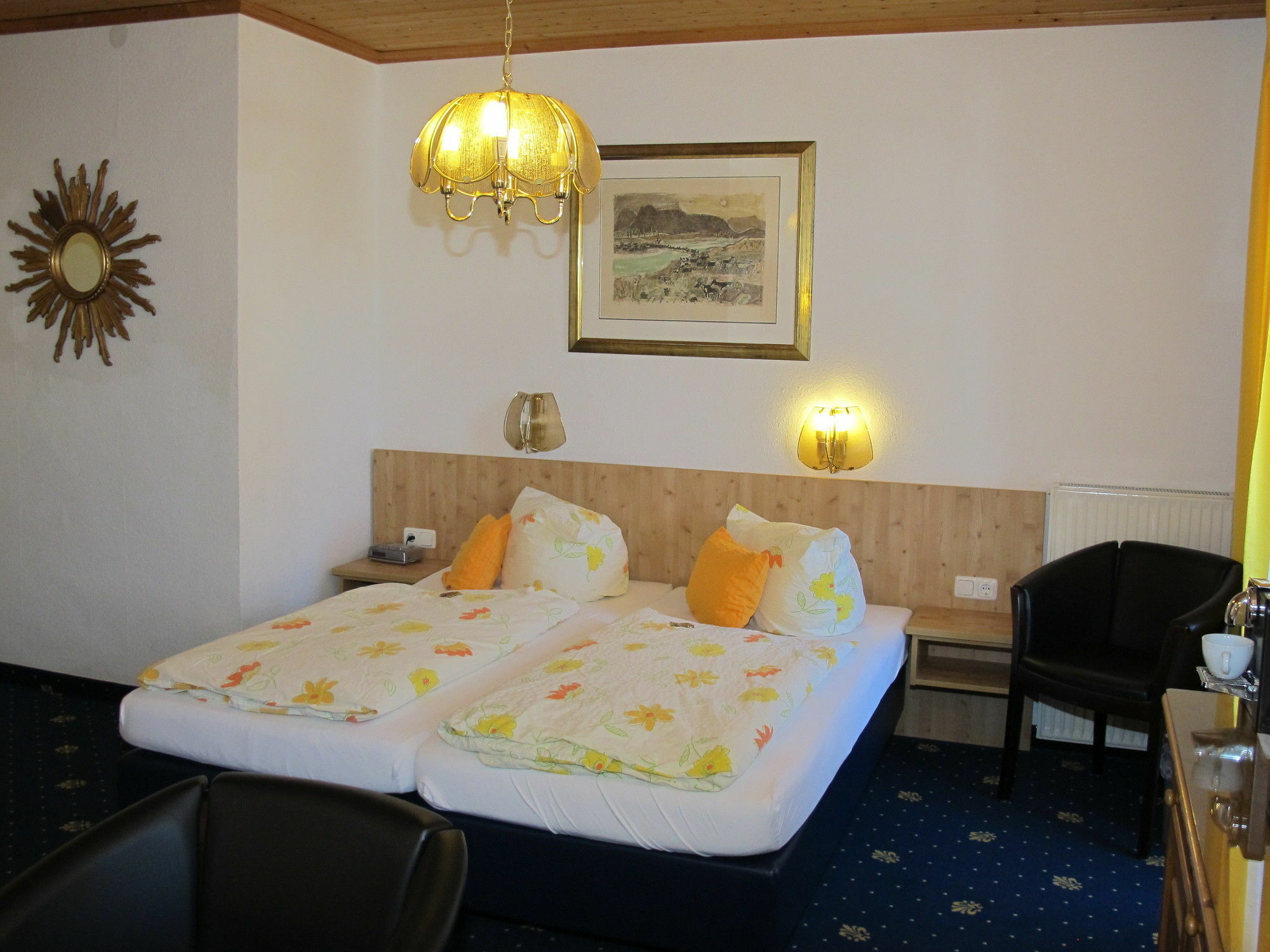 Hotel Garni Almenrausch Und Edelweiss Garmisch-Partenkirchen Eksteriør billede